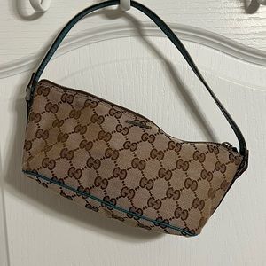 Vintage Authentic Gucci 90s shoulder mini bag